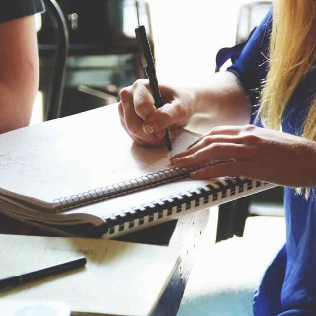 https://getmentor.ru/wp-content/uploads/2016/07/bg-headline-08-640x640.jpg